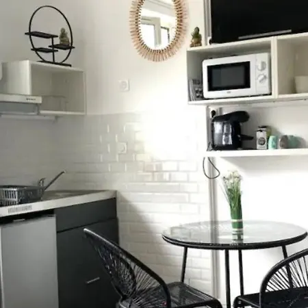Feerique Apartment *
